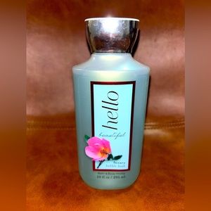Bath & Body Works HELLO BEAUTIFUL Bubble Bath